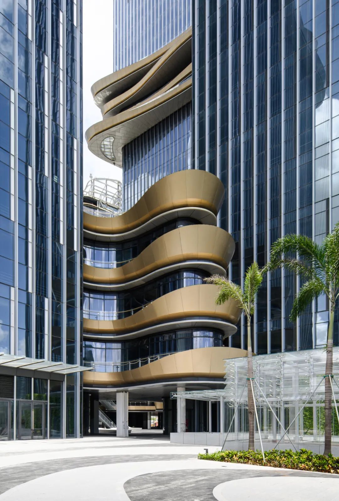 Aedas新作 | 横琴铁建广场: 珠海“天空之桥” 联通综合体