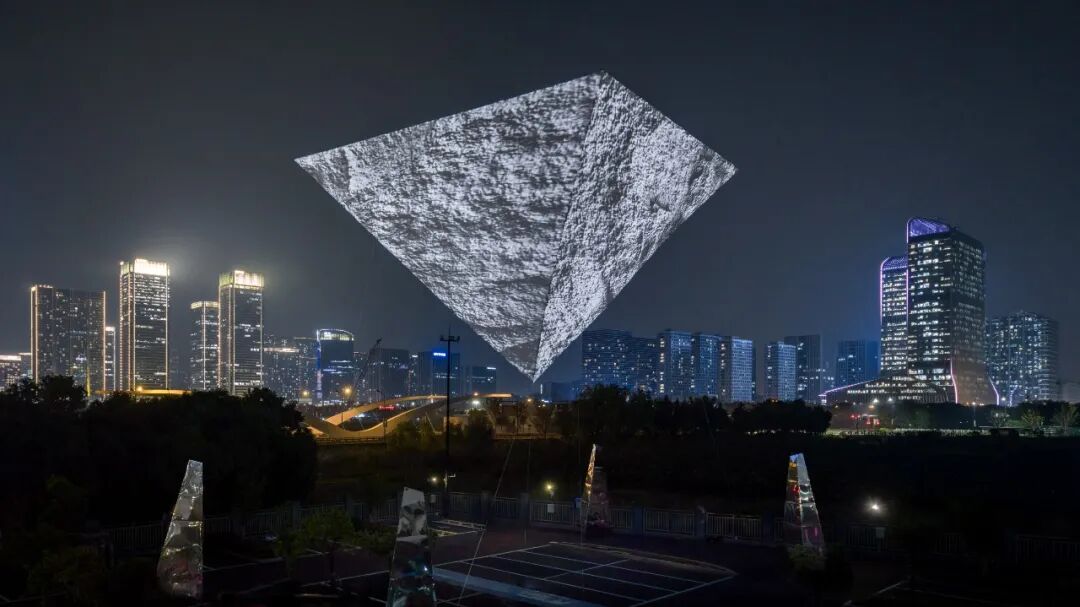 从「光之塔」到「云坐标」｜line+在杭州第三中心中轴线的城市媒介实验