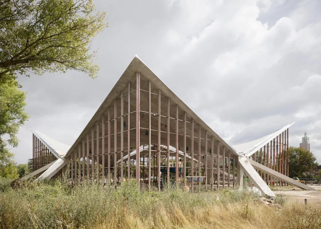 gmp改建系列 | 马格德堡双曲面壳体屋顶建筑：尊于原作的创新