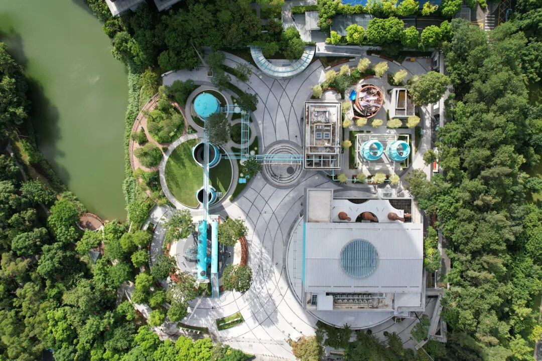 李中伟：自我校准，直白回应