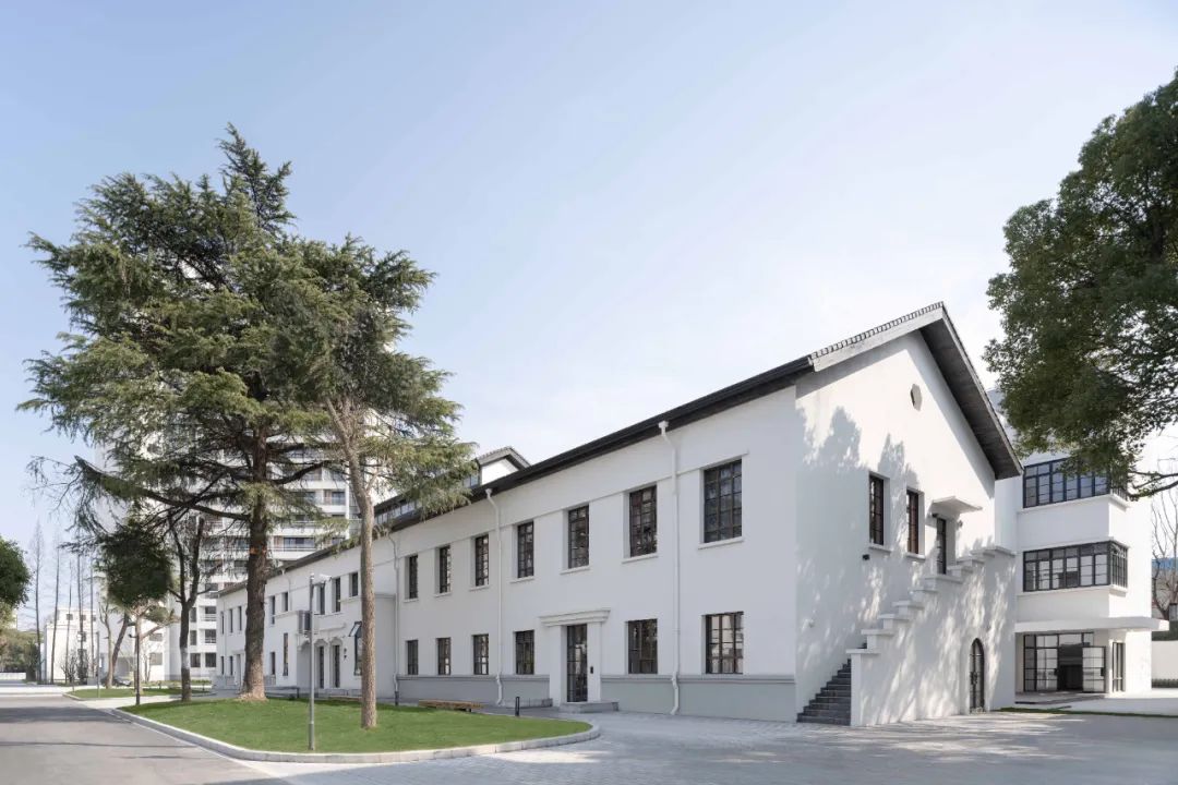gmp新作 | 上海商学院漕宝路校区(上海洛桑酒店管理学院)一期——城市更新语境下的产教融合型校园