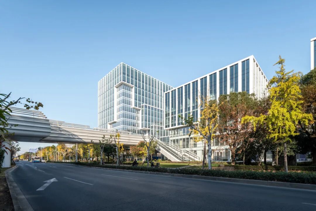 Lujiazui Chuansha Office Complex Completed | HPP