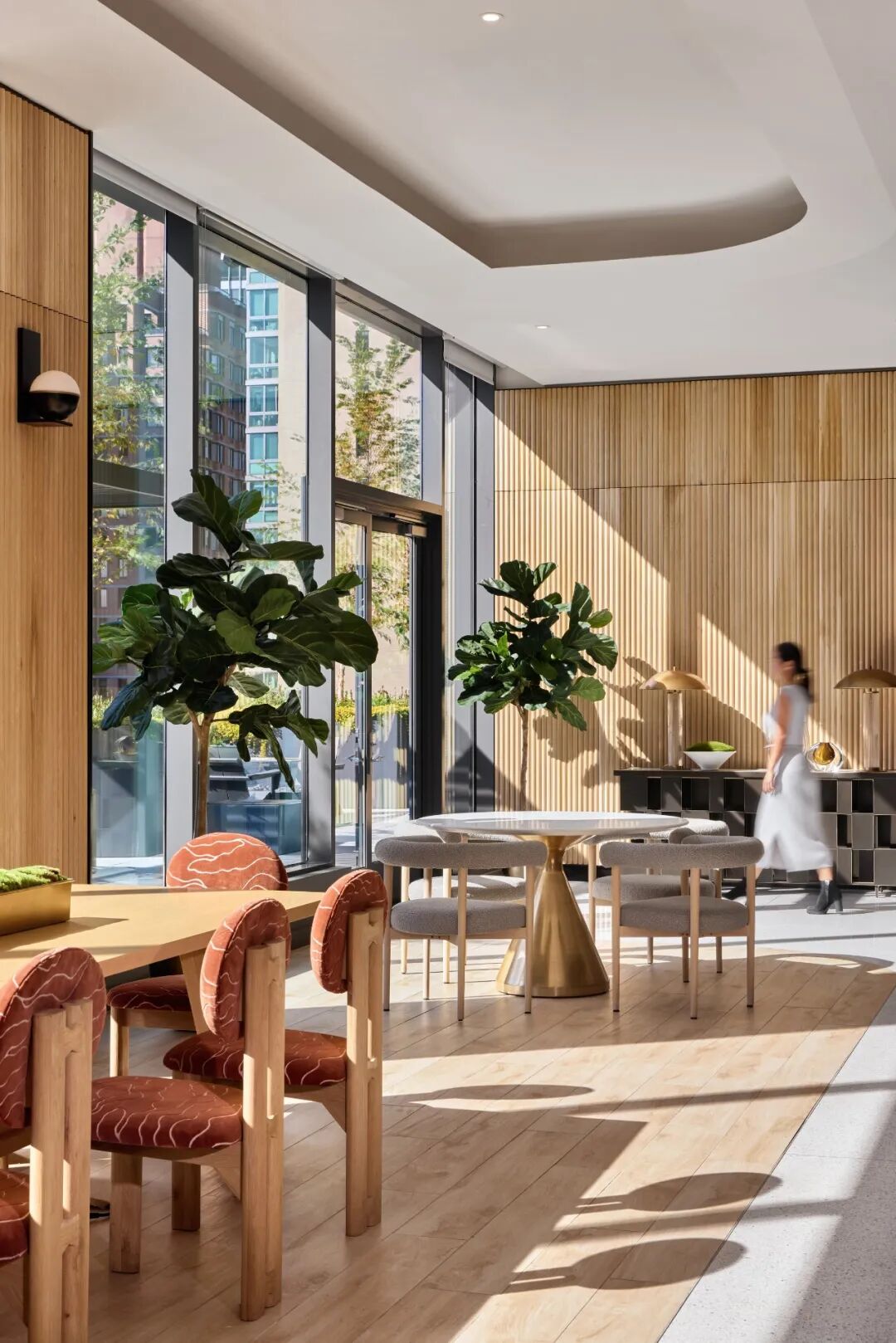 Pearl House: 从老旧办公楼到住宅典范的蜕变