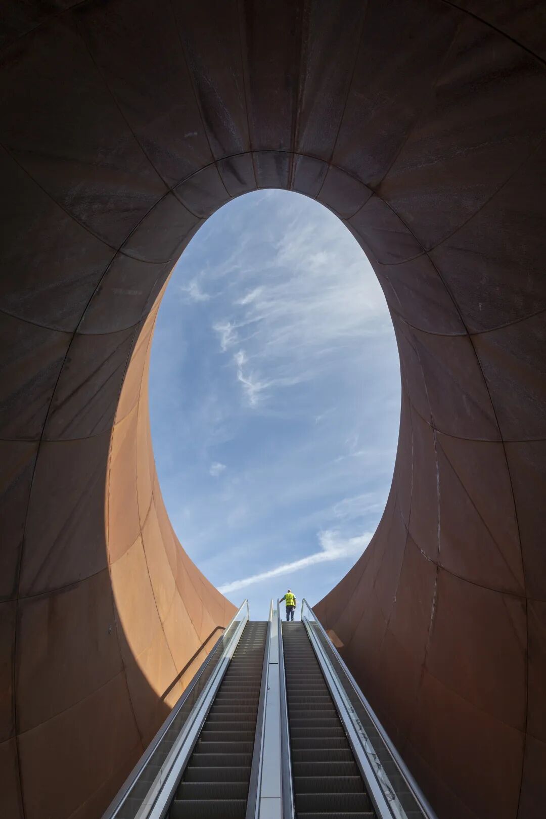 第一期马岩松做主编的domus，我们讨论了什么?