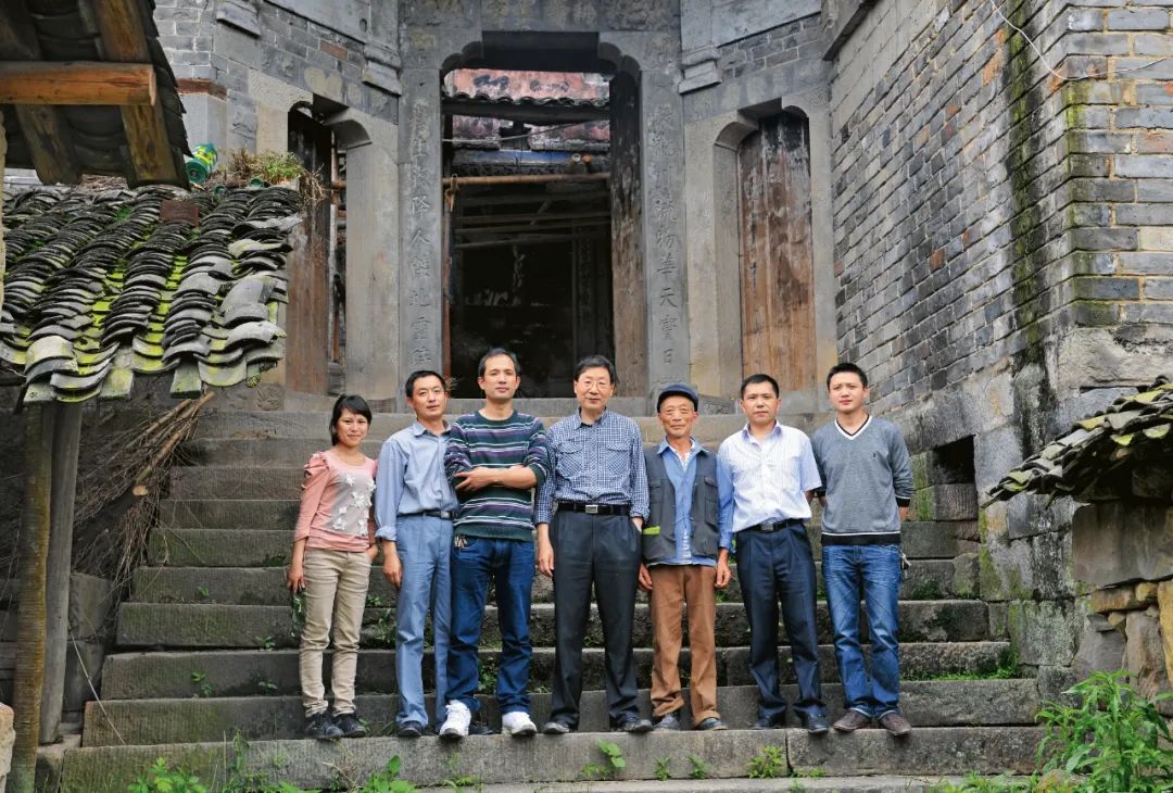 何智亚：重庆，30年间的城市影像记录与观察